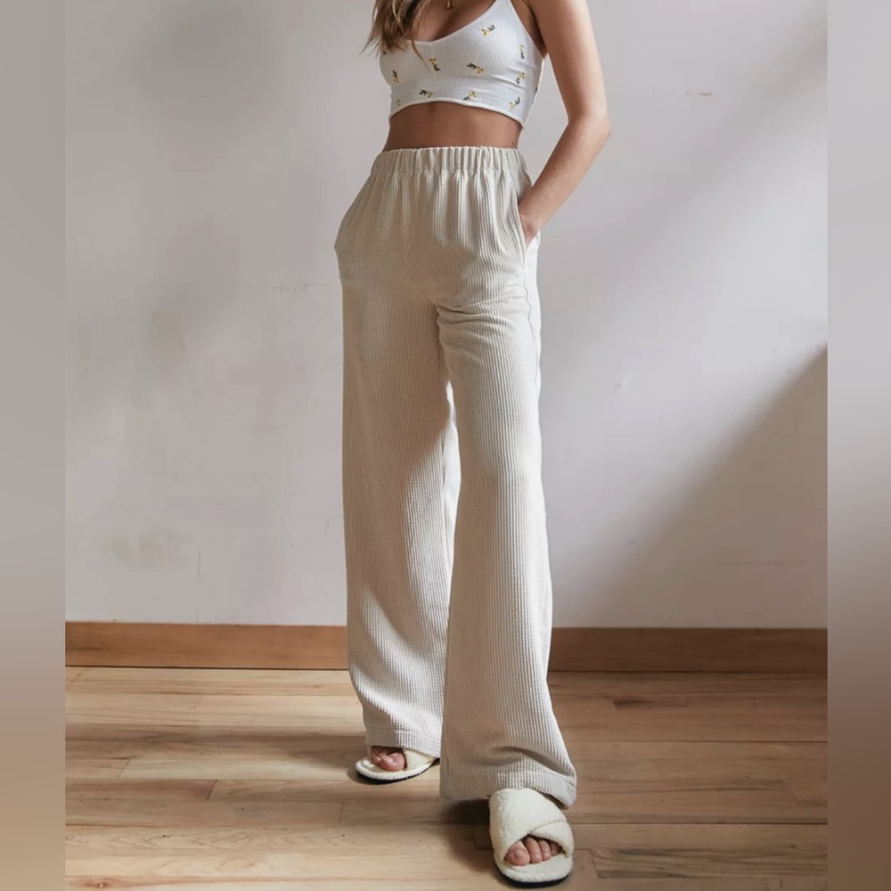 BDG Blaine Corduroy Puddle Trousers Medium Creme Pull On Urban Outfitters UO